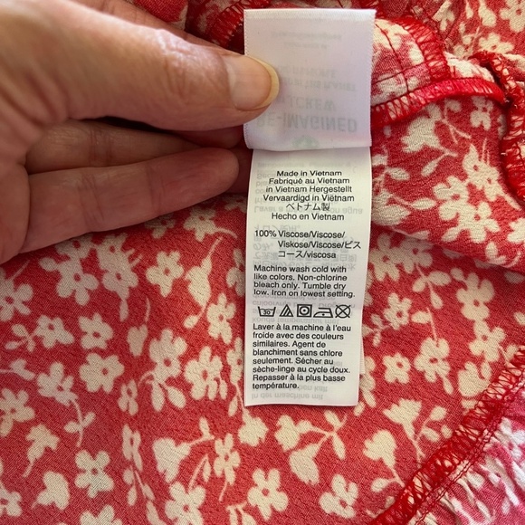 Like new! J Crew Red Floral Tiered Shirtdress | Size Small - Picture 11 of 11